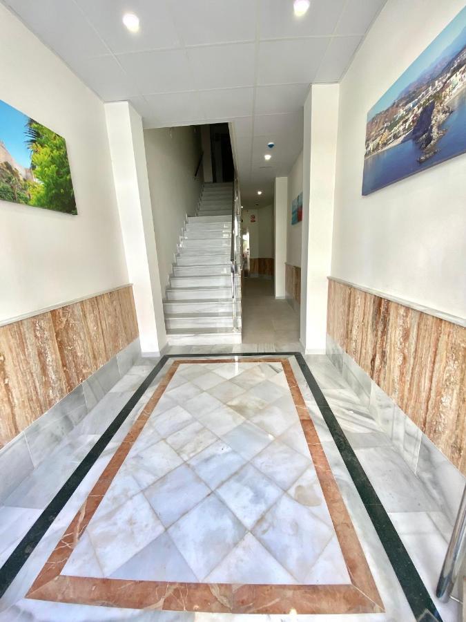Apartamentos Turisticos Victoria Almuñécar Eksteriør billede